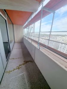 VERMIETET! Schicke 2 Zimmer Wohnung mit Balkon – Sachsenhausen + POOL+SAUNA im Haus!