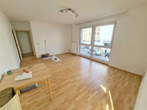 VERMIETET! Top Westendlage! Großzügig renoviert! 1 Zimmerwohnung mit Balkon + sep. Küche inkl. EBK