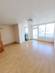 VERKAUFT! Sonniges 1-Zimmer Apartment- Balkon – ETW-Anlage in Frankfurt Nied