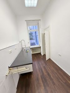 VERMIETET! Top Lage Nähe Schweizer Platz 2 Gewerberäume + Küche + WC – Büro/Praxis/Einzelhandel mgl.