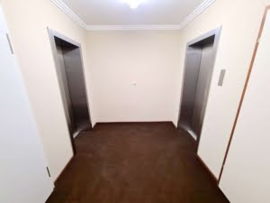 VERMIETET! Bester Skylineblick inkl. +Pool+Sauna im Haus! Schicke 3 Zimmer Wohnung mit Balkon –