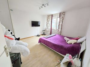 VERMIETET! Großzügige 1 Zimmer Wohnung mit sep. Küche – ruhig und zentral in Rödelheim