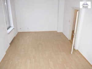 VERMIETET! Altbaucharme zentral in Bornheim! Helle 3 Zimmerwohnung direkt auf der Berger Straße