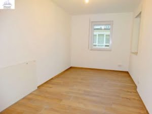 VERMIETET! Neubau2017! 4 Zimmer + 2 Balkone + 2 Bäder + Fußbodenheiz. -ruhig in Rödelheim