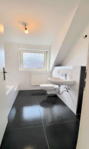 VERKAUFT! 2 Zimmerwohnung mit Süd-Balkon + KFZ-Stellplatz-Nähe Klinikum Höchst-einzugsbereit –