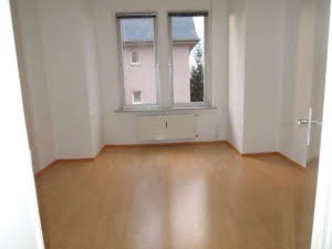 VERMIETET! Hell und freundlich: 2 Zimmerwohnung mit Wohnküche – ruhig und zentral in Heddernheim