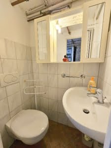 VERKAUFT! Perfekt für die kleine Familie! Solides Reihenmittelhaus + Garage + Garten -Heddernheim