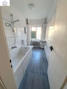 VERMIETET! 2020 neu renovierte 2-Zimmerwohnung mit neuem Wannenbad – mitten in Fußgängerzone Hanau
