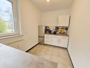 VERMIETET! Top Westendlage! Gemütliche, sonnige 2 Zimmerwohnung mit Balkon + Einbauküche inkl.