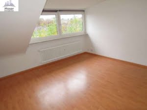 VERMIETET! Schick und gemütlich! 2 Zimmer DG-Wohnung in gepflegtem MFH zentral in Bad Soden