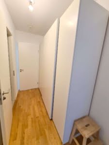 VERMIETET! Sonnige 2-Zimmer Wohnung mit 2 Balkonen, Parkett, Einbauküche- zentr. Ostend Lage