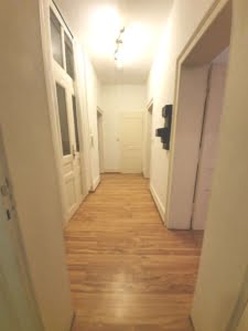 VERMIETET! Altbaucharme pur! Gemütliche 2 Zimmerwohnung mit Wohnküche in Alt-Eschersheim