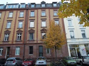 VERMIETET! Topst Lage von Sachsenhausen! Altbaucharme! Gemütliche 2 Zimmerwohnung inkl. Wannenbad