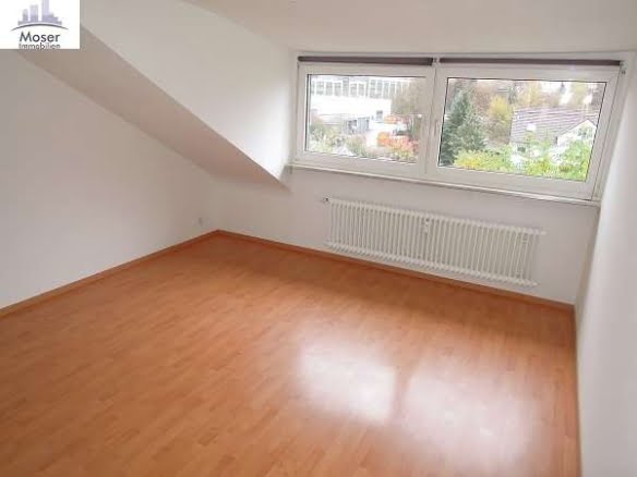 VERMIETET! Schick und gemütlich! 2 Zimmer DG-Wohnung in gepflegtem MFH zentral in Bad Soden