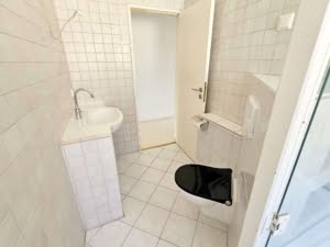 VERKAUFT! + Einzugsbereit! Große 3,5 Zimmerwhg mit Balkon plus Garage – top Lage Rumpenheim