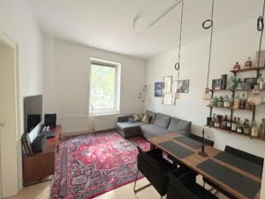 VERMIETET! Gemütliche, kleine 3 Zimmerwohnung inkl. EBK – ruhig und zentral in Bornheim