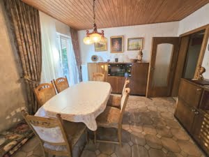 VERKAUFT! für die Familie! Einfamilienhaus mit großem Garten und Garage – ruhige Wohnlage in Karben
