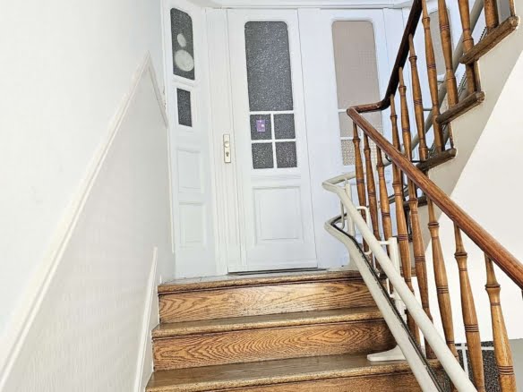 VERMIETET! Gemütliche 2 Zimmerwohnung mit Wohndiele + Wannenbad – ruhig+ zentral in Rödelheim