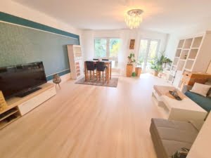 VERMIETET! Top gepflegte 2 Zimmerwohnung mit Südbalkon + TG-Platz – zentral in Oberrad