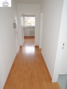 VERMIETET! Schick und gemütlich! 2 Zimmer DG-Wohnung in gepflegtem MFH zentral in Bad Soden