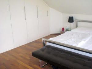 VERMIETET! Sehr großzügige 3-Zimmer Maisonette mit 2 Balkonen + TG-Platz – Top Lage Sachsenhausen