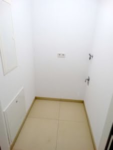 VERMIETET! Sonnige 2-Zimmer Wohnung mit 2 Balkonen, Parkett, Einbauküche- zentr. Ostend Lage