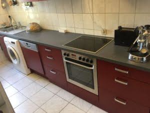 VERMIETET! Sonnige, großzügige 3 Zimmer Altbauwohnung – ruhig + zentral in Heddernheim