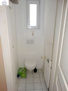 VERMIETET! Altbaucharme pur! Gemütliche 2 Zimmerwohnung mit Wohnküche in Alt-Eschersheim