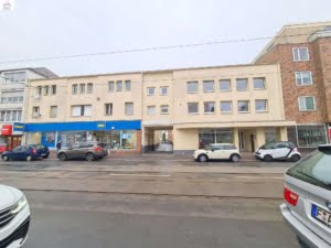 Gemütliche kleine 2-Zimmer Wohnung mit offener Einbauküche- zentral in Niederrad