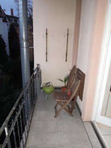 VERMIETET! Große 2 Zimmer mit Wohnküche und 2 Balkonen – zentral in Bornheim Mitte