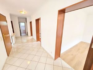VERMIETET! Große 4-Zimmer Gartenwohnung mit 2 Balkonen + schickem  Bad  – top Lage Rumpenheim