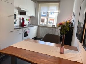 VERMIETET! Große neuw. 2 Zimmerwohnung mit Wohnküche und Loggia – zentral Nähe Uniklinik Niederrad