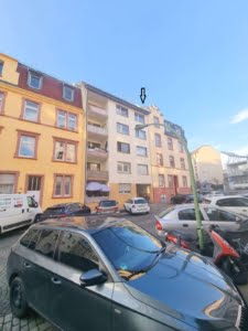 VERMIETET! Nagelneu saniert! 1 Zimmerwohnung mit sep. Küche – Top Lage Bornheim – Nähe Berger Str.