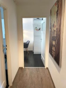 VERMIETET! Große neuw. 2 Zimmerwohnung mit Wohnküche und Loggia – zentral Nähe Uniklinik Niederrad