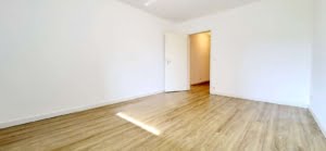 VERKAUFT! Kapitalanlage oder Eigennutzung ! Großzügige 2 Zimmerwohnung mit Balkon – Niederrad