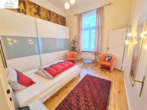 VERMIETET! TOP! Altbau im Westend ! Voll möblierte 2 Zimmerwohnung mit Balkon – min. für 9 Monate