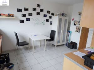 VERMIETET! Großzügige, sonnige 2 Zimmerwohnung mit Wohnküche und Balkon – Bornheim Grenze Ostend