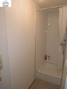 VERMIETET! Altbaufans aufgepasst! Große sanierte 2 Zimmer mit großer Wohnküche – zentral im Ostend