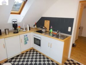 VERMIETET! Gemütliche 2 Zimmer DG-Wohnung inkl. Einbauküche – direkt am Stadtwald in Neu Isenburg