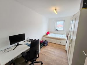 VERMIETET! Neubau2017! 4 Zimmer + 2 Balkone + 2 Bäder + Fußbodenheiz. -ruhig in Rödelheim
