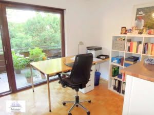 VERMIETET! sonnige 4,5 Zimmer mit Balkon – Parkett + Schwimmbad/Sauna im Haus – Niederad
