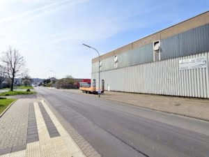 VERMIETET! Lager-/Produktionshalle mit vielen Möglichkeiten – gute Anbindung im Gewerbegebiet von Altenstadt