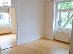VERMIETET!Bezahlbare, gemütliche 3 Zimmer Altbauwohnung – mitten in Bockenheim