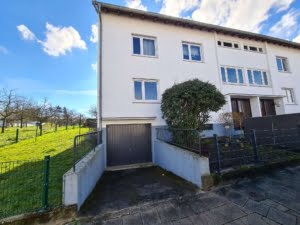 VERKAUFT! Kapitalanlage : 1- 2 Doppelhaushälften mit 3 oder 6 Wohnungen – top Lage Hofheim