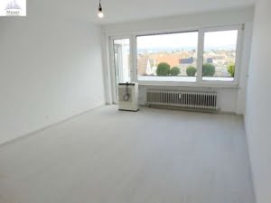 VERMIETET! TopTaunusblick! Sonnige 2 Zimmer Terrassenwohnung inkl. Einbauküche in Bad Homburg