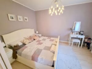 VERMIETET! Gemütliche 3- Zimmerwohnung mit großer Terrasse – zentral in Rödelheim