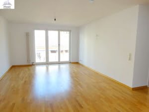 VERMIETET! 2 Zimmerwohnung mit Balkon + neuer offener Einbauküche – Bockenheim Top Lage