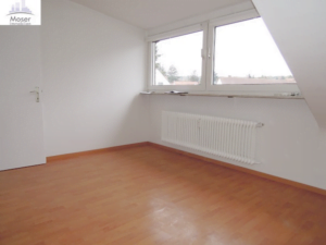 VERMIETET! Schick und gemütlich! 2 Zimmer DG-Wohnung in gepflegtem MFH zentral in Bad Soden