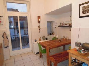 VERMIETET! Große 2 Zimmer mit Wohnküche und 2 Balkonen – zentral in Bornheim Mitte