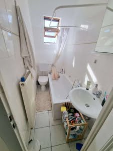 VERMIETET! Richtig gemütliche kleine 2 Zimmerwohnung – mitten in Bornheim Berger Str.